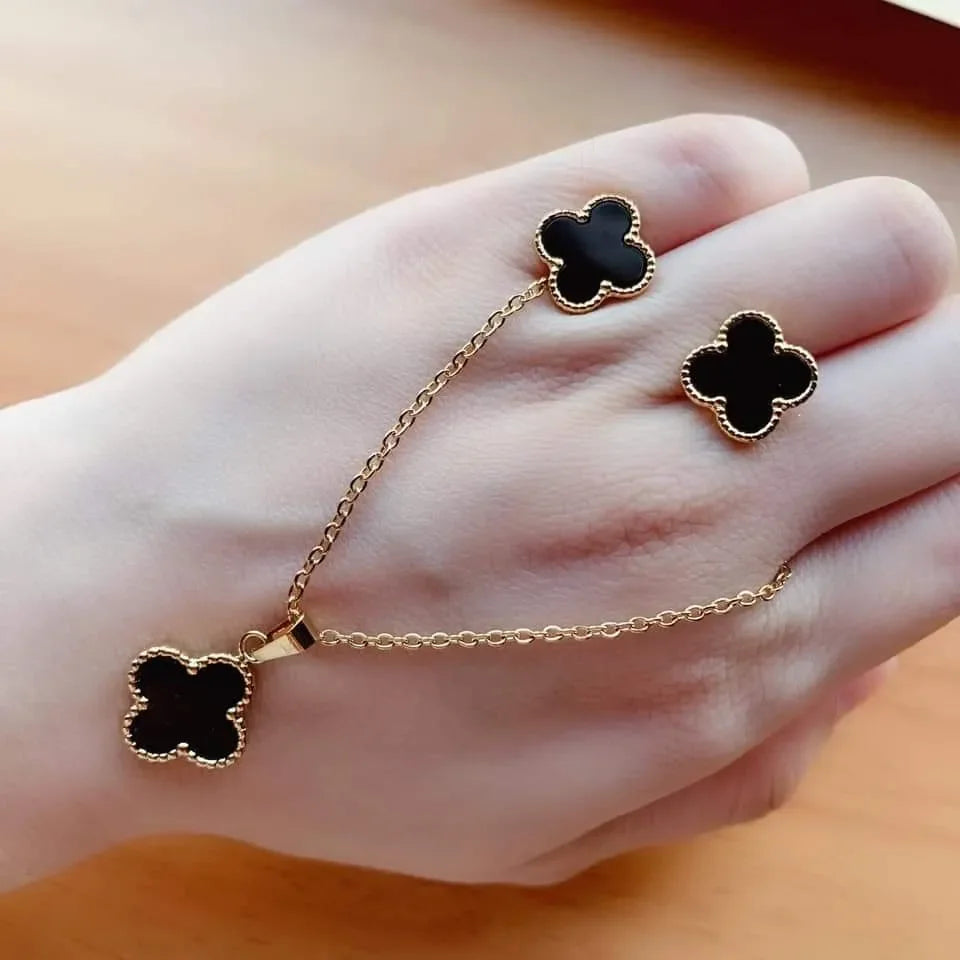 Premium quality stainless steel clover set