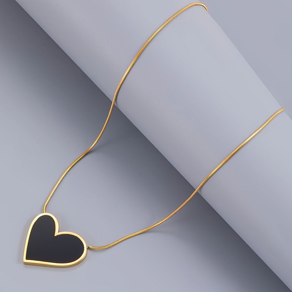 Heart Shape Pendant Necklace